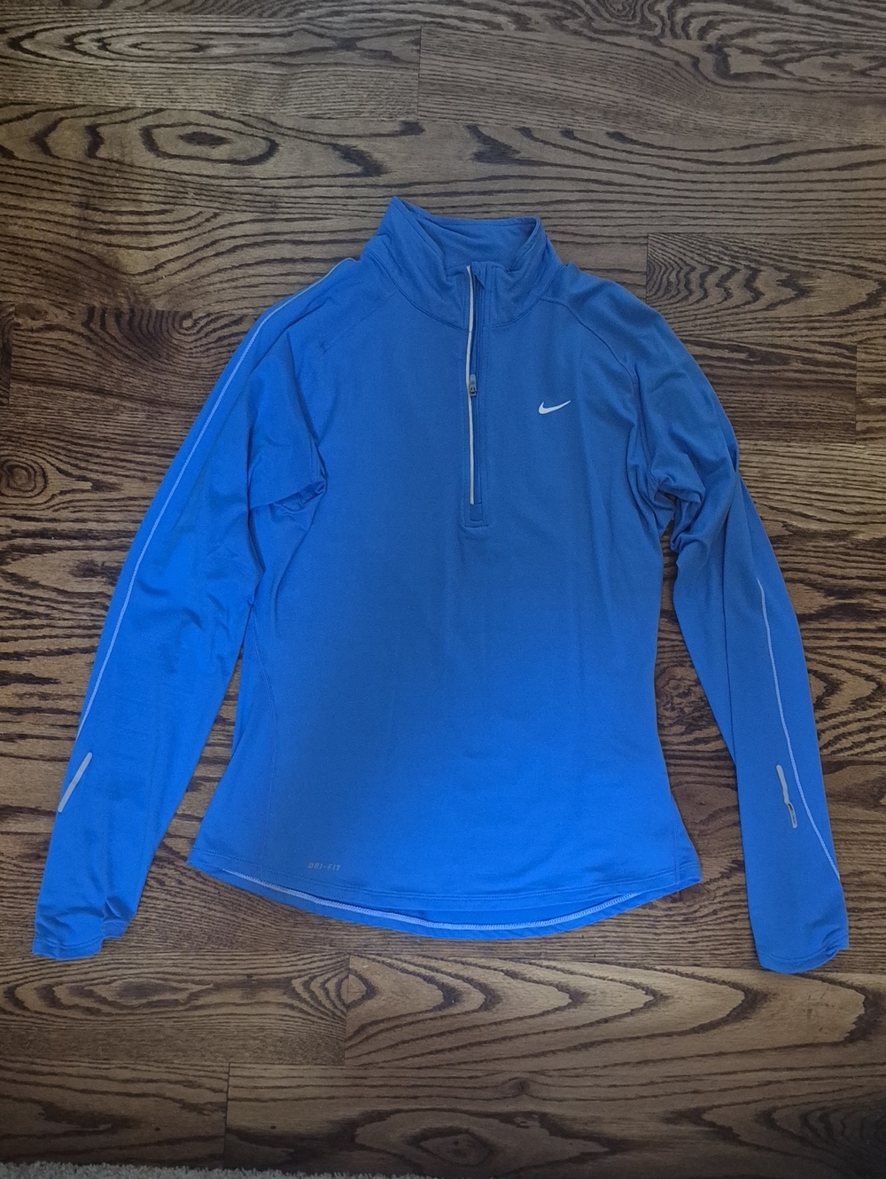 Nike Women’s Light Blue Long-Sleeve Quarter-Zip Training Top